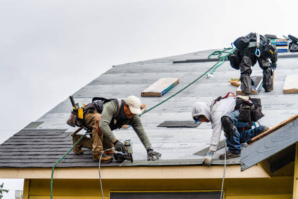 Professional Gutter Installation technician working in Holmdel, NJ